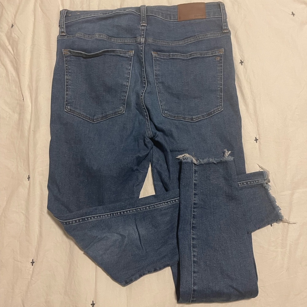 10” high rise, button fly and raw hem, 30T